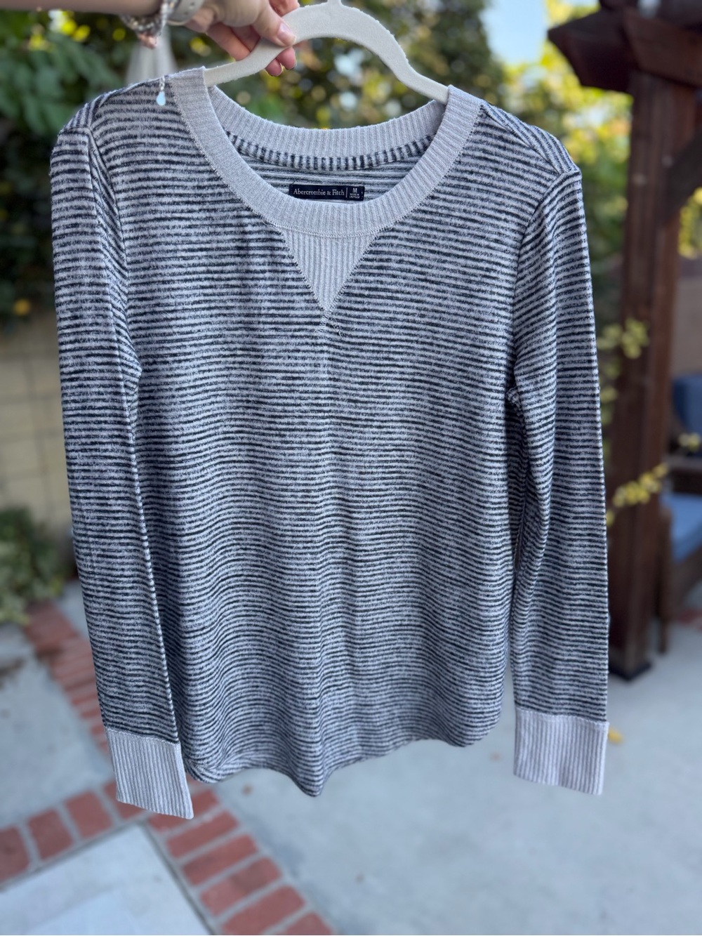 Abercrombie & Fitch Gray & Navy Blue Striped Lightweight Knit Long Sleeve| Women